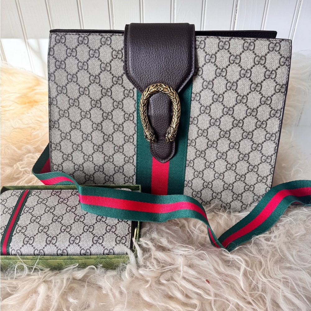 Purse and wallet set